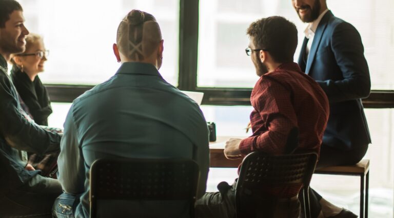 200 economists sound the alarm on AI job displacement