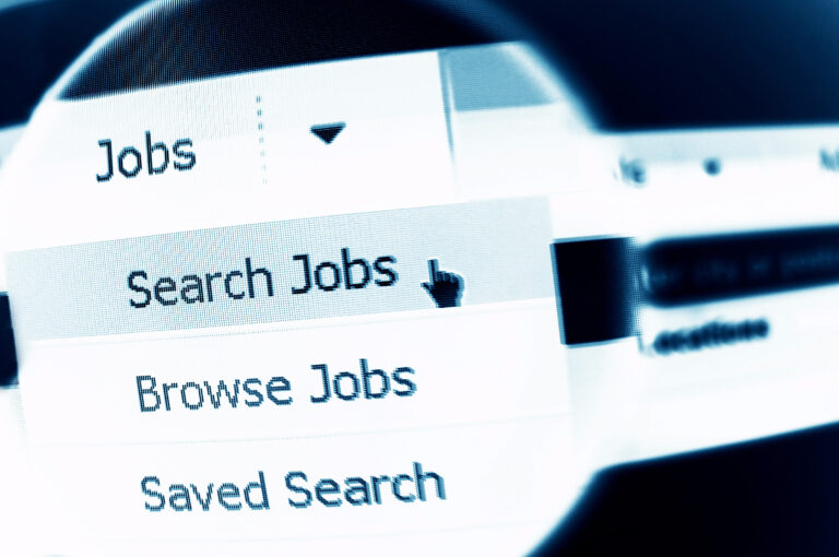 Employment Seekers and Businesses Navigate Rise in AI-Fueled Fake Job Postings