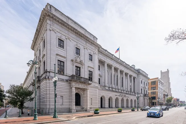 Secondhand harassment supports hostile work environment claim, 5th Circuit holds