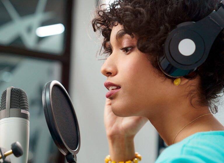 Enterprise Custom Voice Development | ReadSpeaker VoiceLab
