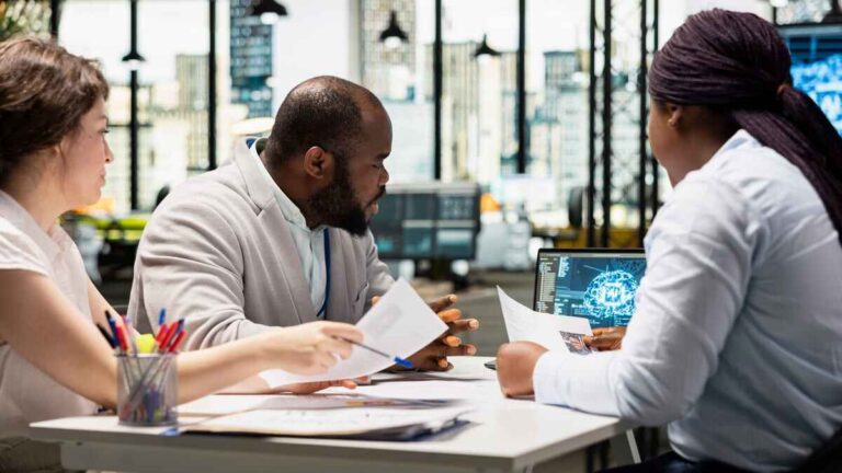 UK business leaders sceptical about use of AI in recruitment